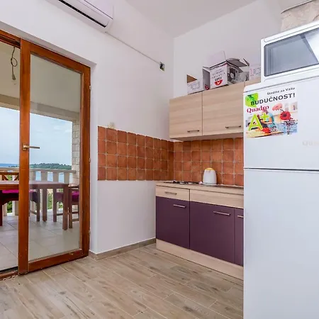Robert Apartamento
